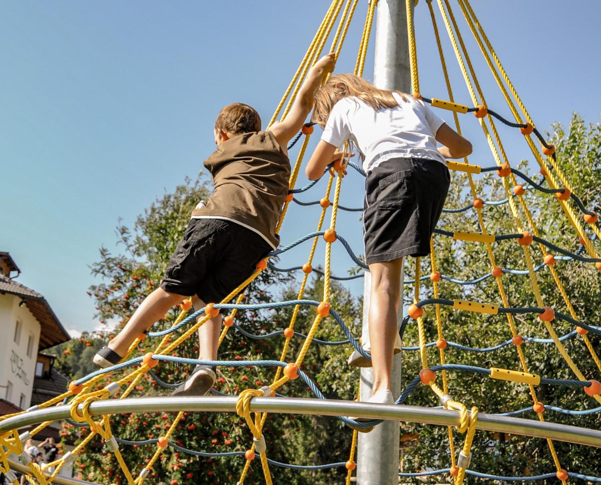 קוללבו Berghotel Zum Zirm מראה חיצוני תמונה